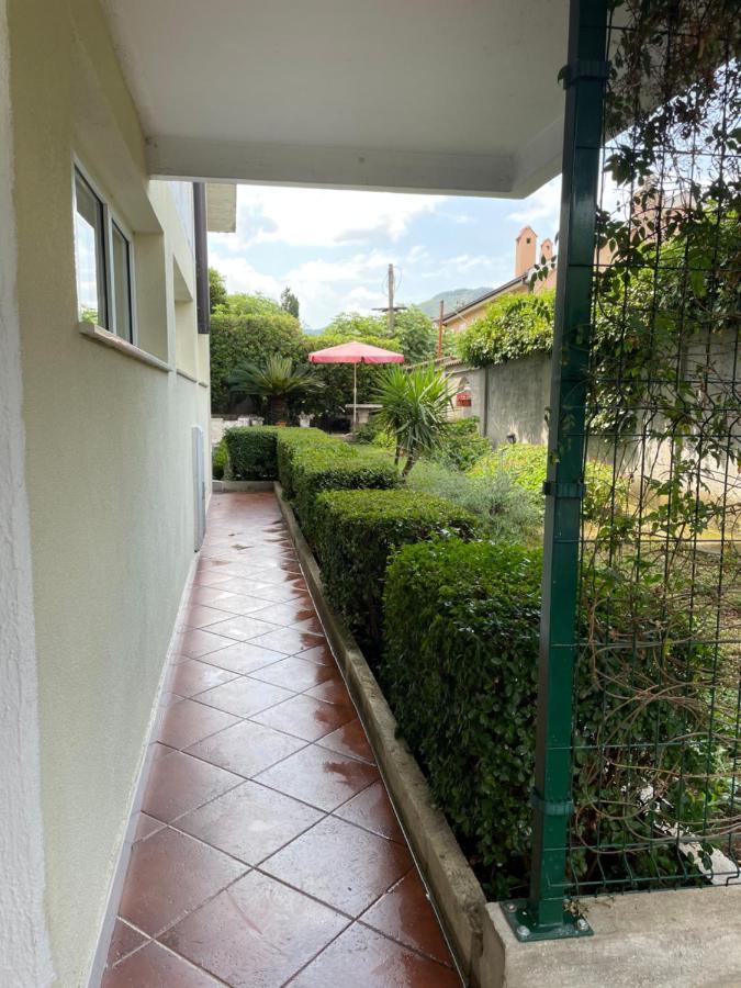 Apartment Garden Котор Экстерьер фото