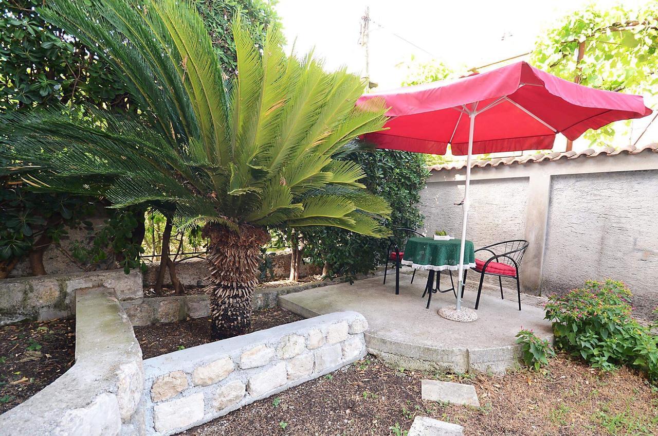 Apartment Garden Котор Экстерьер фото